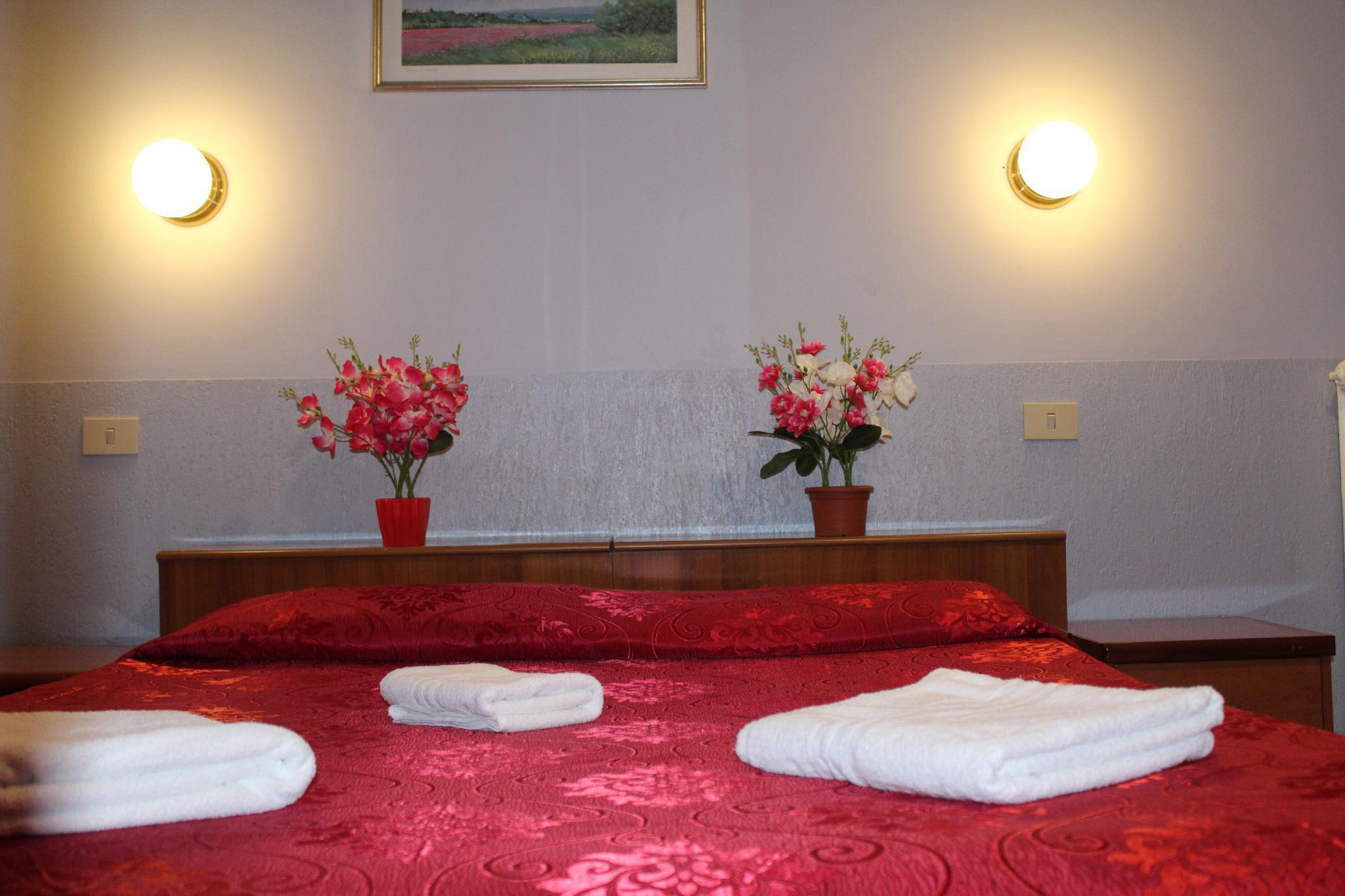 Hotel Eurorooms Rzym Zewnętrze zdjęcie