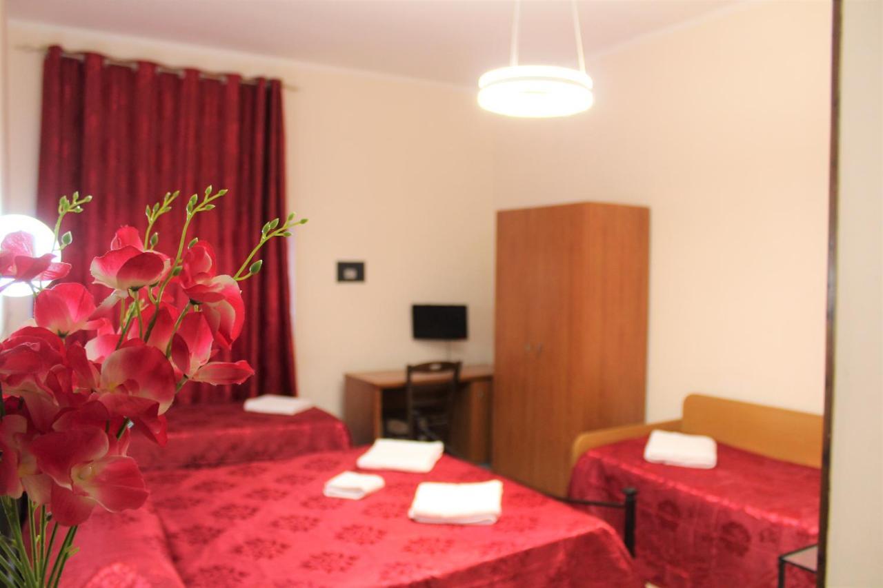Hotel Eurorooms Rzym Zewnętrze zdjęcie