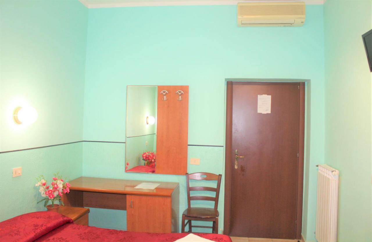 Hotel Eurorooms Rzym Zewnętrze zdjęcie