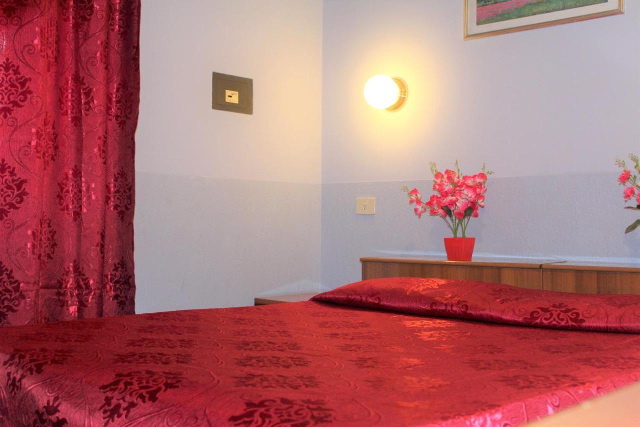 Hotel Eurorooms Rzym Zewnętrze zdjęcie